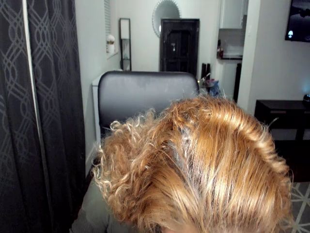 Live sex webcam photo for XxMelanieS #271443626