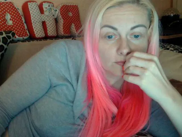 Live sex webcam photo for melek-7250 #271453732