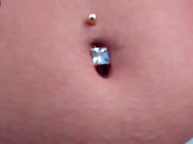 Live sex webcam photo for SelenaWest #287945218