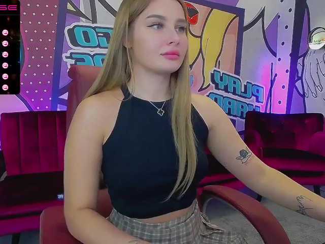 Live sex webcam photo for MillaDoll #271462822