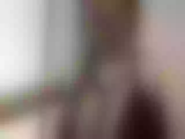 Live sex webcam photo for Liligold2 #271453323