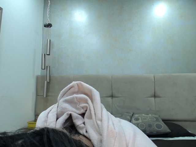 Live sex webcam photo for Jipsya #271463830