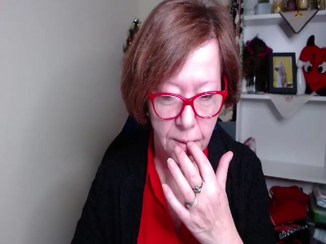 Live sex webcam photo for Adele_69 #271456968