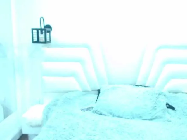 Live sex webcam photo for Brenda-star #271463397