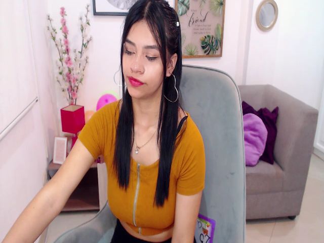 Live sex webcam photo for Lili_cutee #271460175