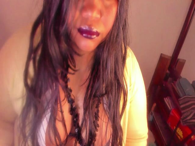 Live sex webcam photo for Ebony_Louiss #271457766