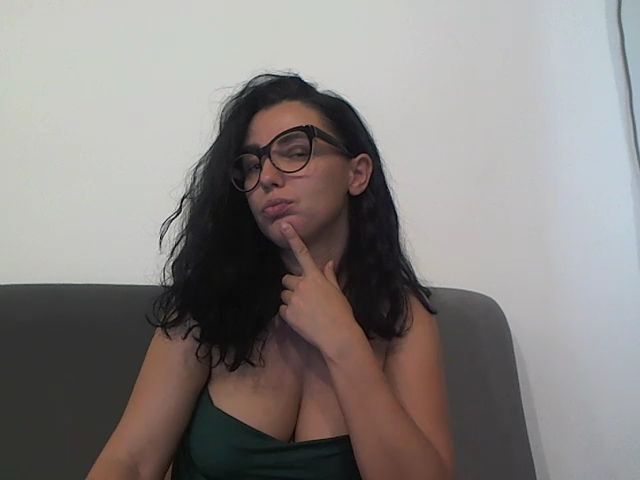Live sex webcam photo for HotErikka #271460168
