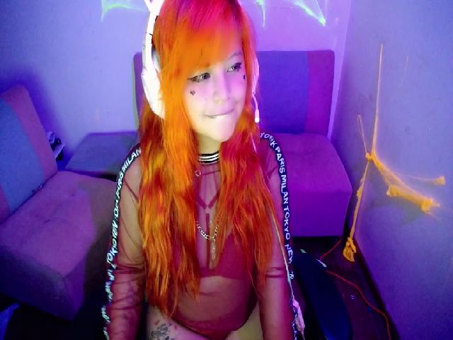 Live sex webcam photo for Aria_Yummi #271457274