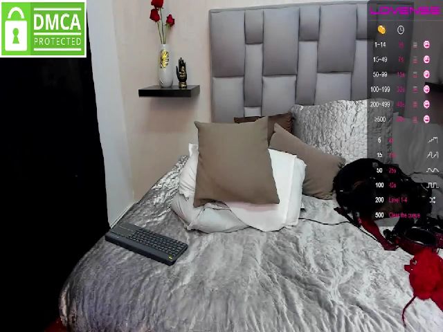 Live sex webcam photo for Valeria_Fox1 #271459885