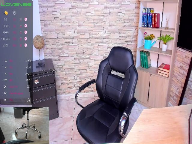 Live sex webcam photo for Bridget_love #271461290
