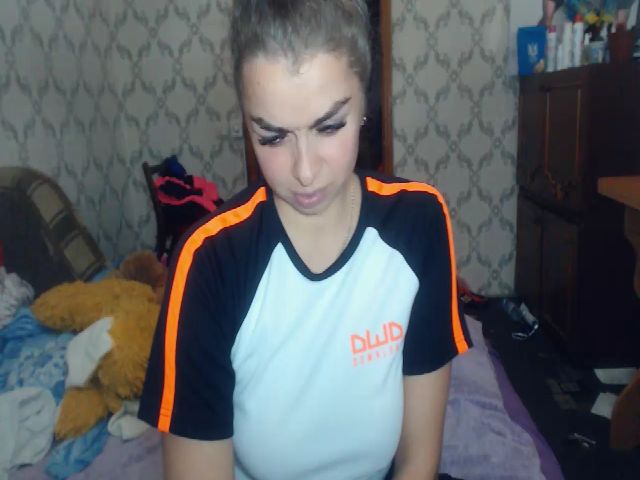 Live sex webcam photo for April_Swee #271461312