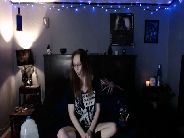 Live sex webcam photo for AlchemyBlue #271461983