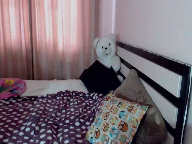 Live sex webcam photo for Sue_Cute #271455552