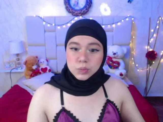 Live sex webcam photo for haddy18 #271459309