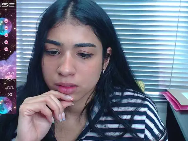 Live sex webcam photo for Elisa-Greco #271463668