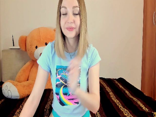 Live sex webcam photo for SelaDaxx #271454597
