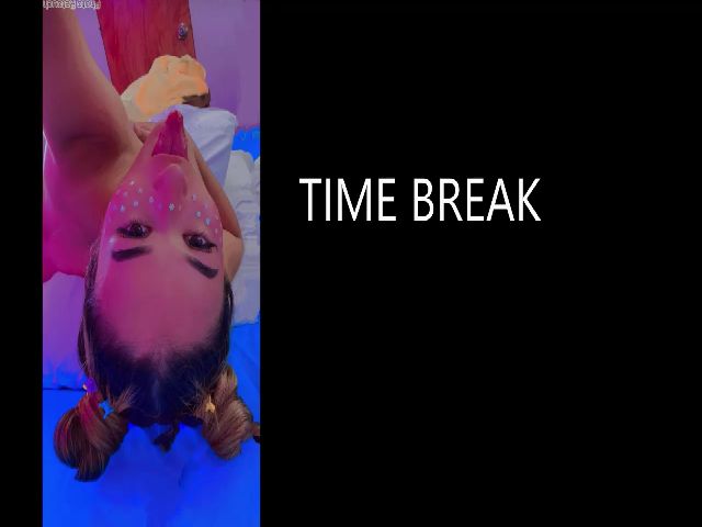 Live sex webcam photo for Miia_Morrison #271457003