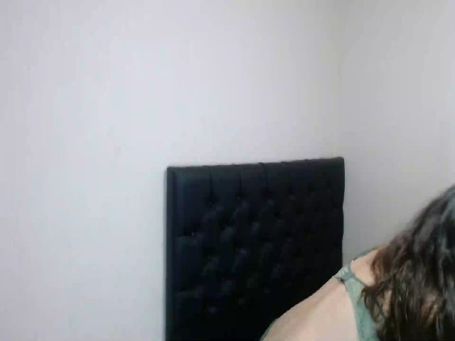 Live sex webcam photo for Jadi_lee #271453980