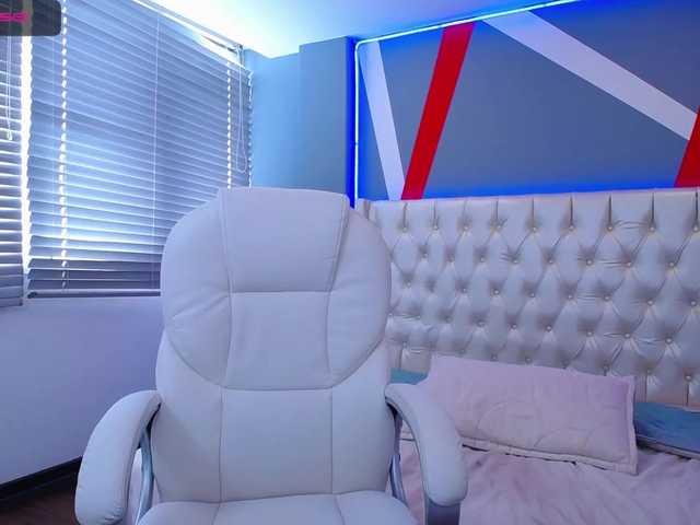 Live sex webcam photo for holly-sweet #271464105