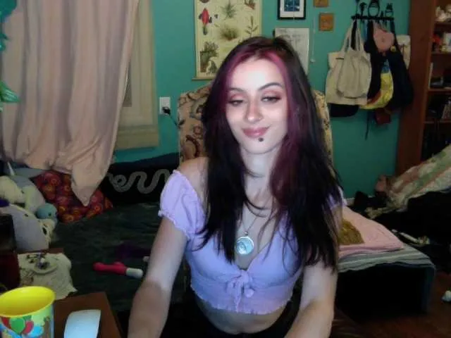 Live sex webcam photo for violetangel66 #271455848