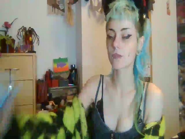 Live sex webcam photo for Punky_heidi #271461642