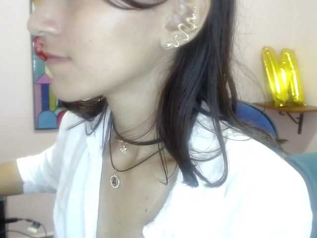 Live sex webcam photo for KENYAN21 #271464077