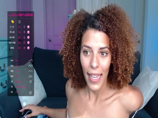 Live sex webcam photo for Exoticpeachx #271462241