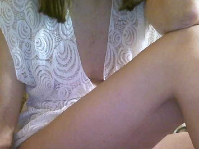 Live sex webcam photo for Poxotlivaya40 #271458843