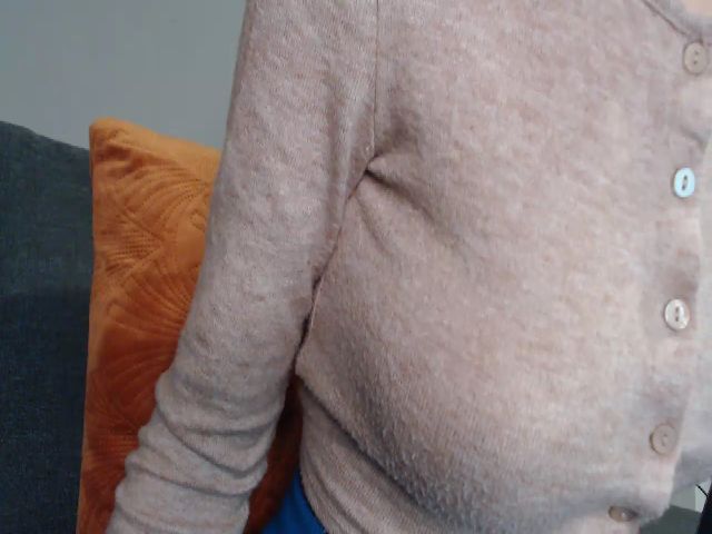 Live sex webcam photo for Ani_Hot #271461310