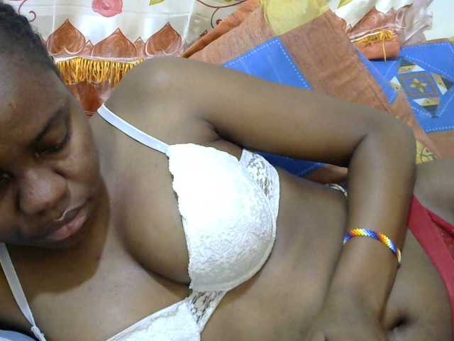 Live sex webcam photo for Lovelikethiso #271456363