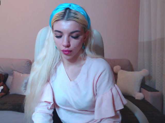 Live sex webcam photo for MelonySpring #271475057