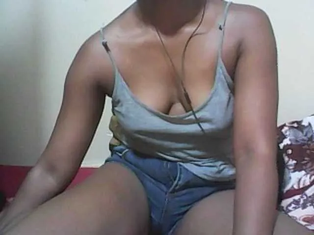 Live sex webcam photo for Noums #271475284