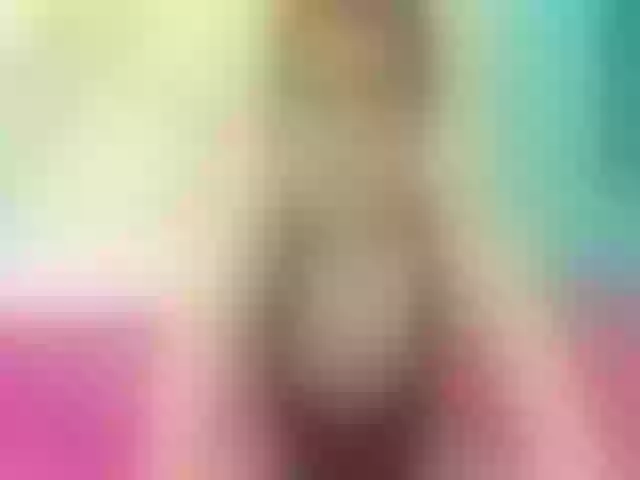 Live sex webcam photo for ColletteJones #271479751