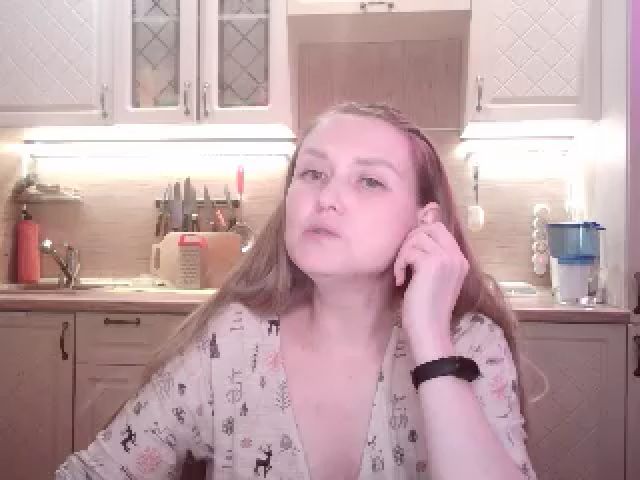 Live sex webcam photo for JaneGrey111 #271477765