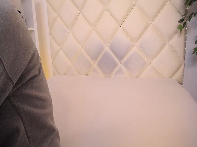 Live sex webcam photo for Tracylowe #271470363