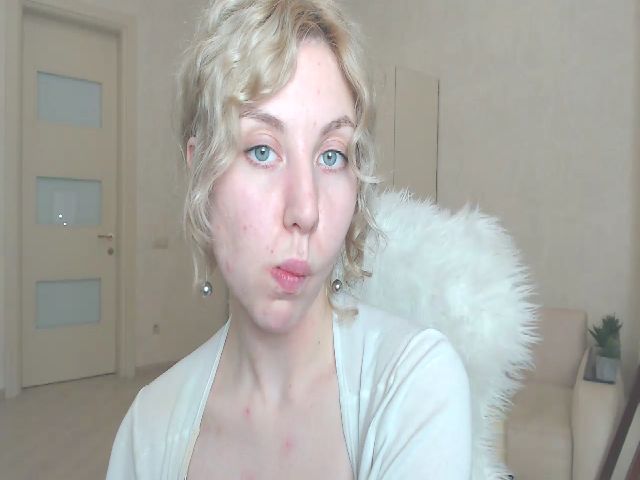 Live sex webcam photo for MollyDiamond1 #271481246