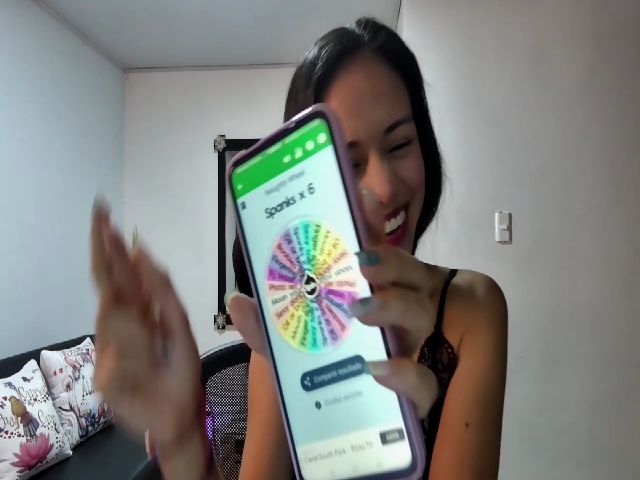 Live sex webcam photo for Aliicia #271476669