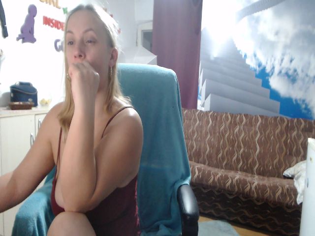 Live sex webcam photo for LiaMelanyy #271482010