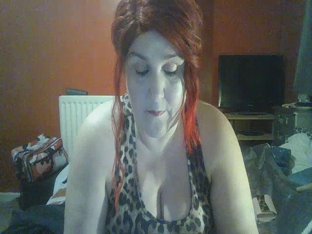 Live sex webcam photo for YUMMYMUMMY39 #271481159