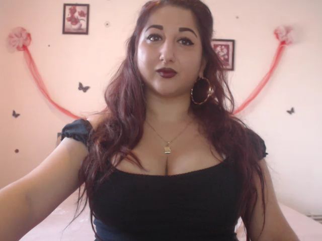 Live sex webcam photo for KinkyMyax #271472418