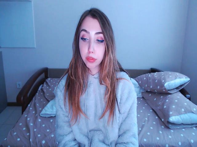 Live sex webcam photo for JuliPeach #271475472