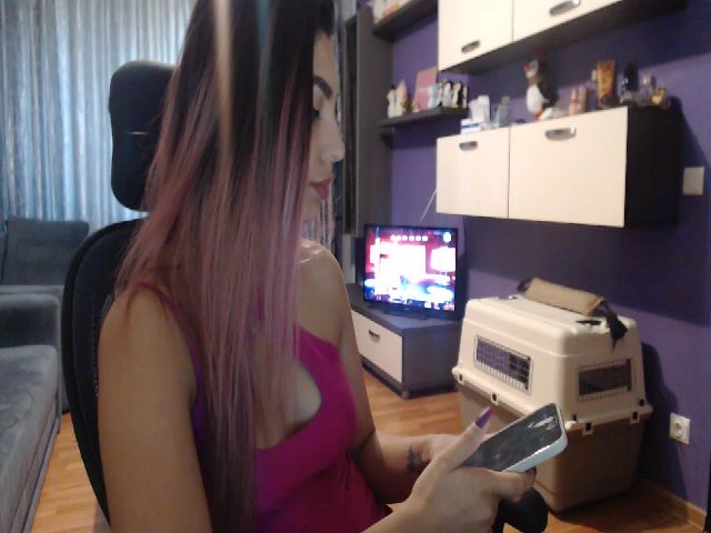 Live sex webcam photo for SoniaBlake #271473575