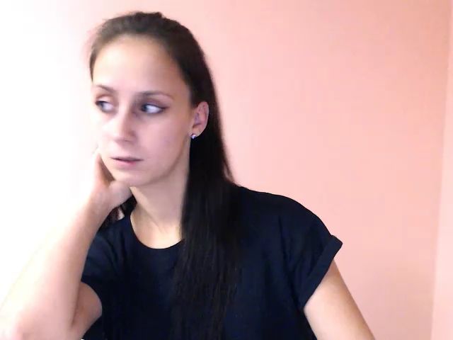 Live sex webcam photo for CuddliesNikki #271469075