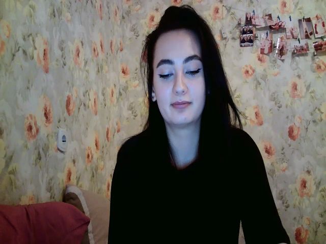 Live sex webcam photo for lolly_hollyy #271481381