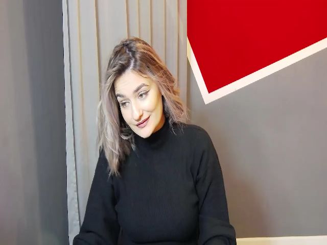 Live sex webcam photo for SecretAmber #271475902