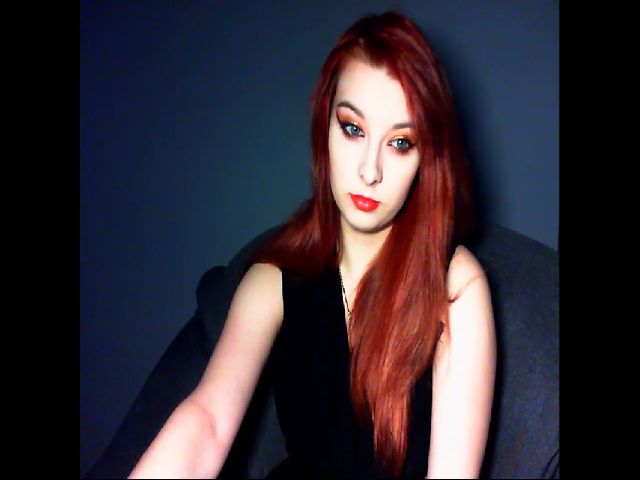 Live sex webcam photo for VirginLuna18 #271476425