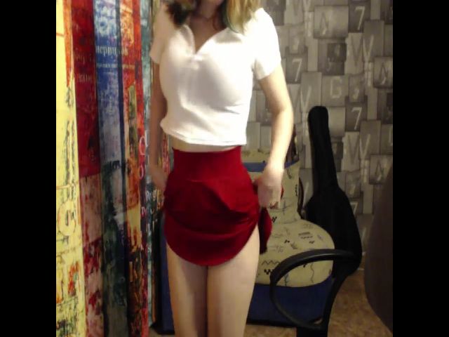 Live sex webcam photo for NikiFoks18 #271470278