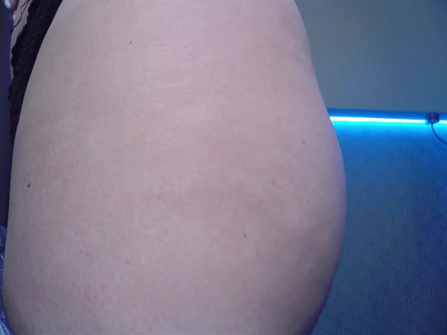 Live sex webcam photo for Your_Diana1 #271473650