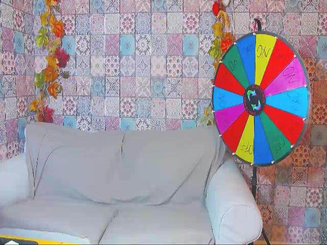 Live sex webcam photo for CurlyVibe #271473007