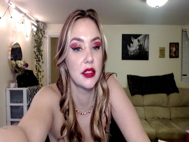 Live sex webcam photo for Brattygodess #271469886